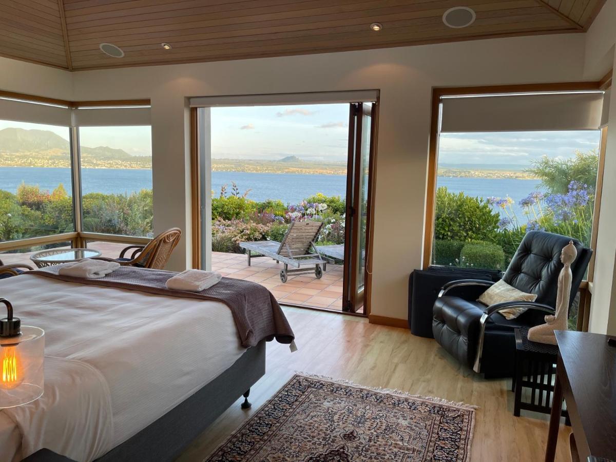 Lake Vista Lodge Таупо Экстерьер фото